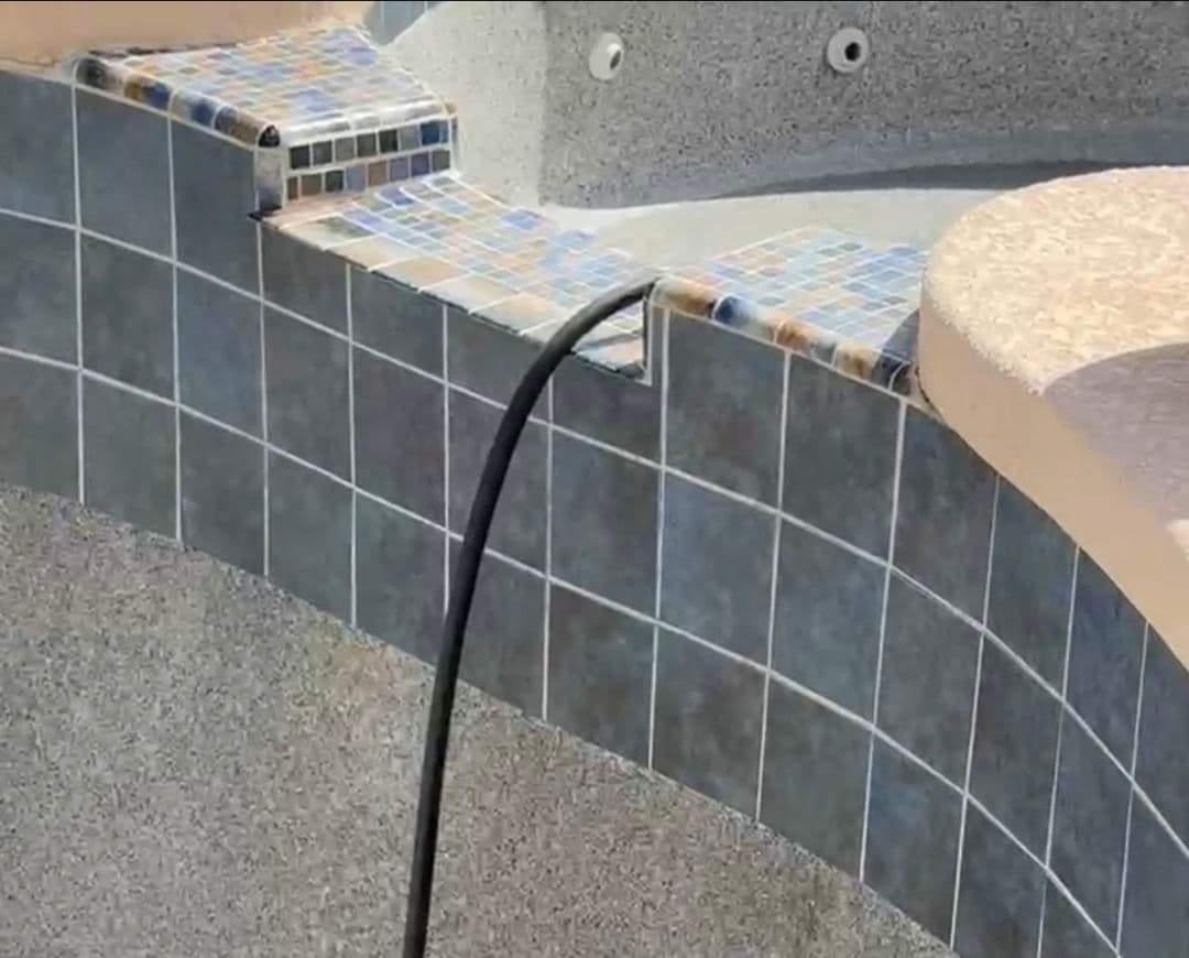 Gallery photos for Tile Cleaning and Acid Wash Leaves Glendale Pool Sparkling: Image #1